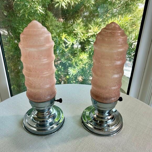 Vintage Art Deco Pink Torpedo Glass Lamps, Skyscraper Frosted Boudoir Lamp Set - Picture 2 of 13
